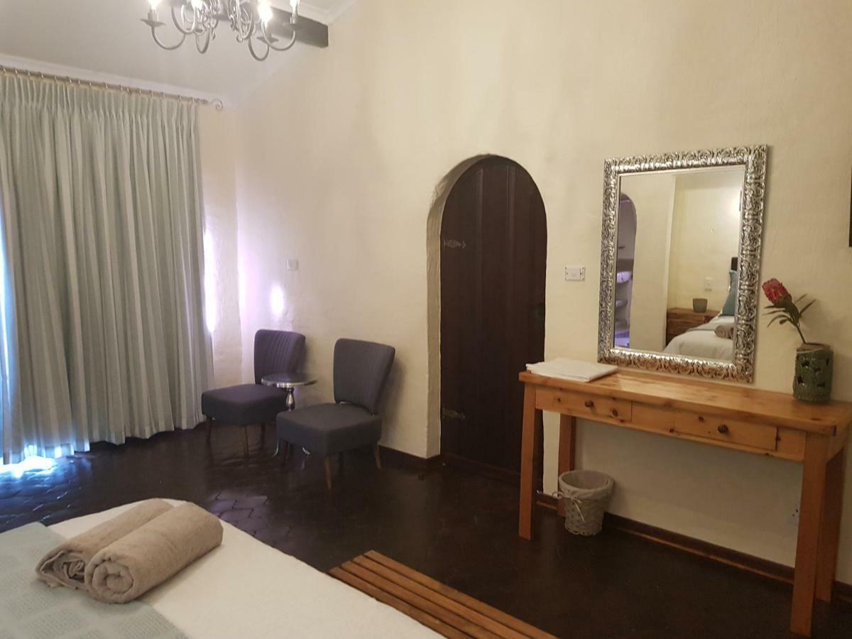 Airport Tower Lodge 肯普顿帕克 外观 照片