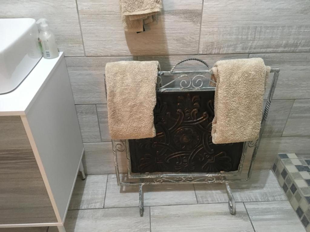 Airport Tower Lodge 肯普顿帕克 外观 照片